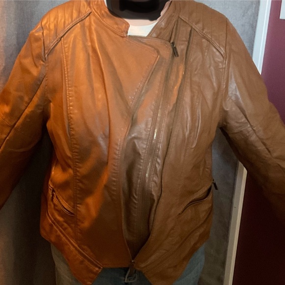 Brown vegan jacket - Picture 3 of 3